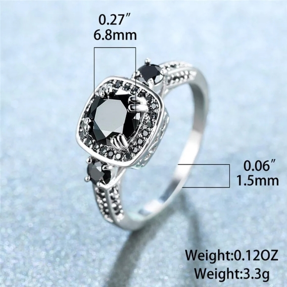 Black Crystal Onxy Ring - Picture 3 of 4